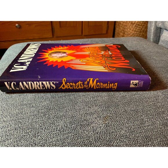 V.C. Andrews "Secrets Of The Morning" Hardcover Book - Picture 3 of 6
